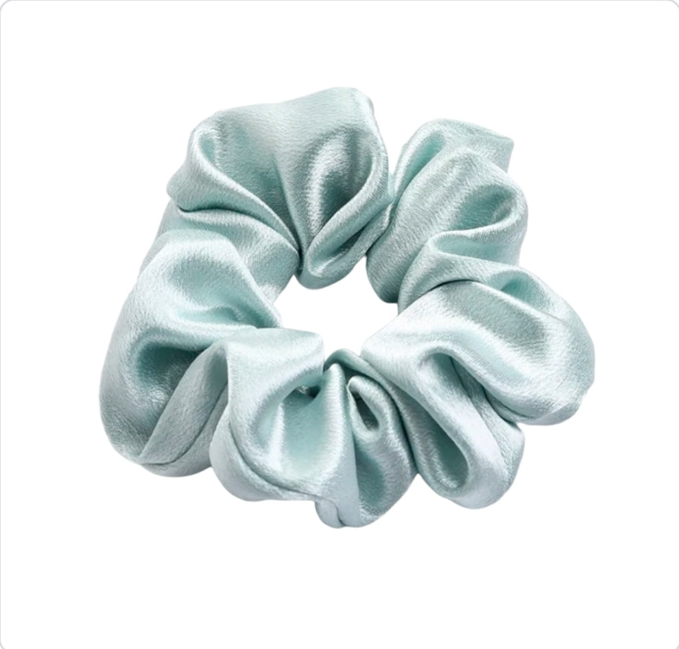 Satin Scrunchie in Mint